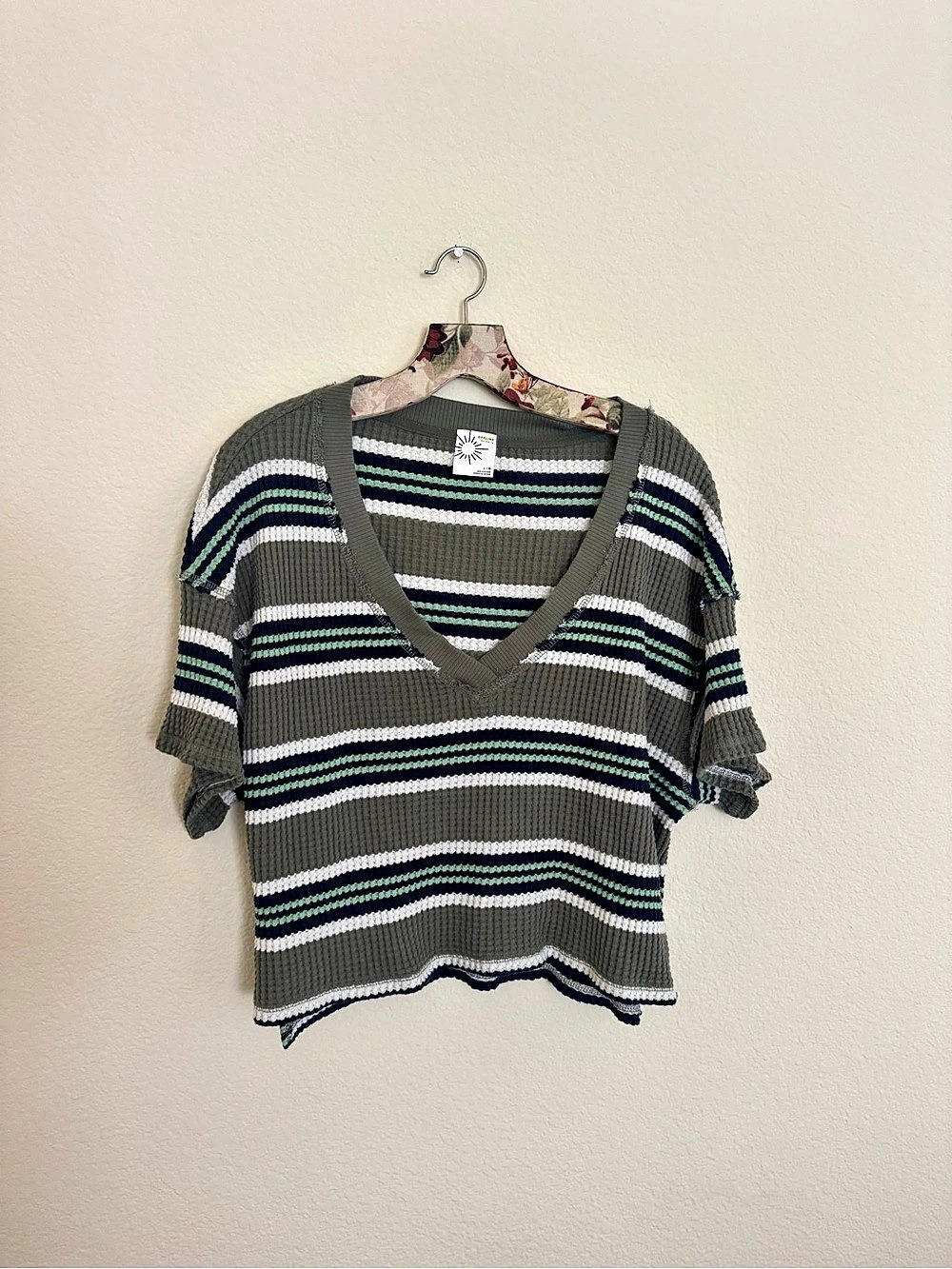Offline by Aerie Wow! Waffle V-Neck Cropped Relaxed Short Sleeve tee
